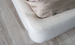 Ліжко ЛЕГАСІ Velvet Prestol 160x200 Беж Magic velvet 2250 жива фотографія